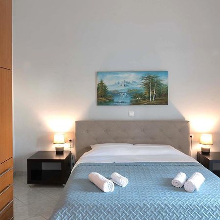 Private Spacious Apartment Athen Eksteriør bilde